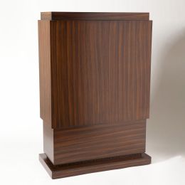 Wide Skyscraper Pedestal 