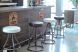 Ziggie Bar Stool (Classic Brown Leather)